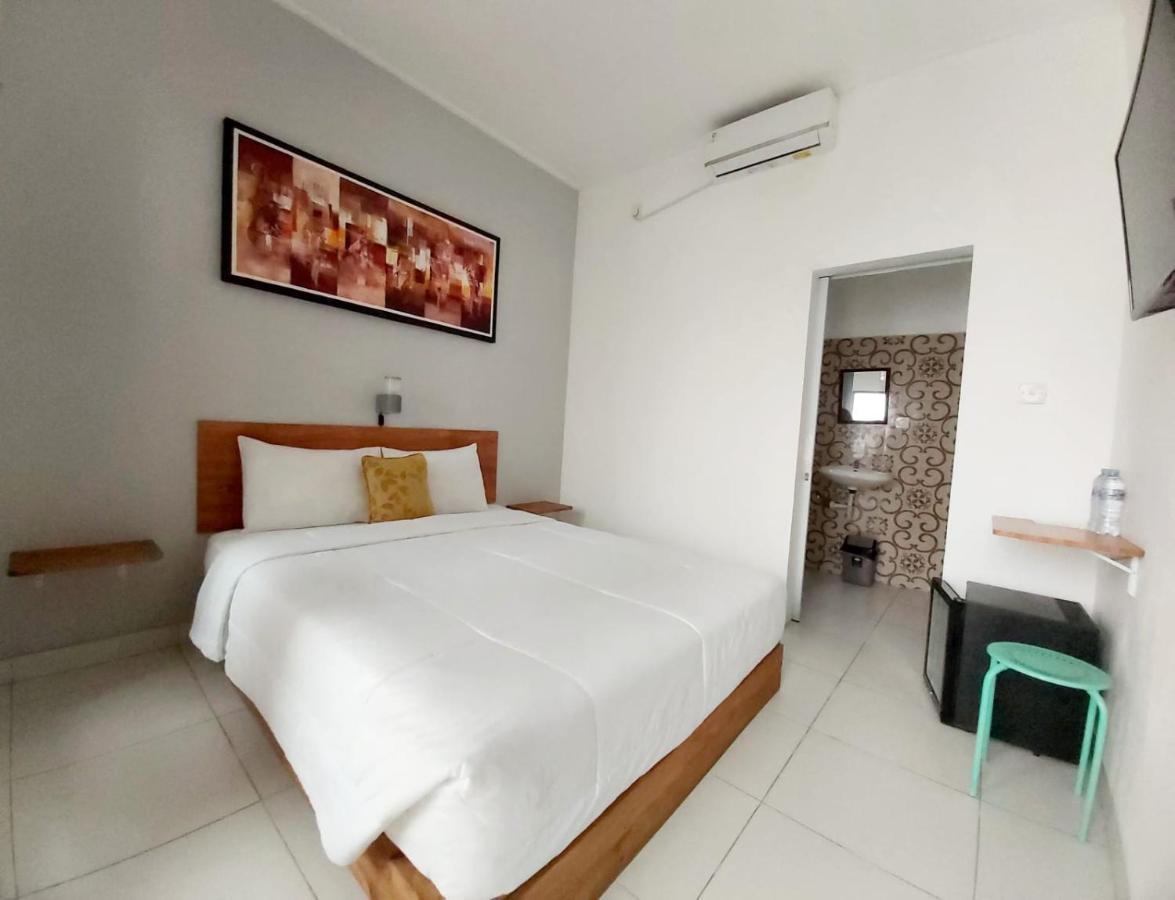 Genta House Hotel Kuta Lombok Buitenkant foto