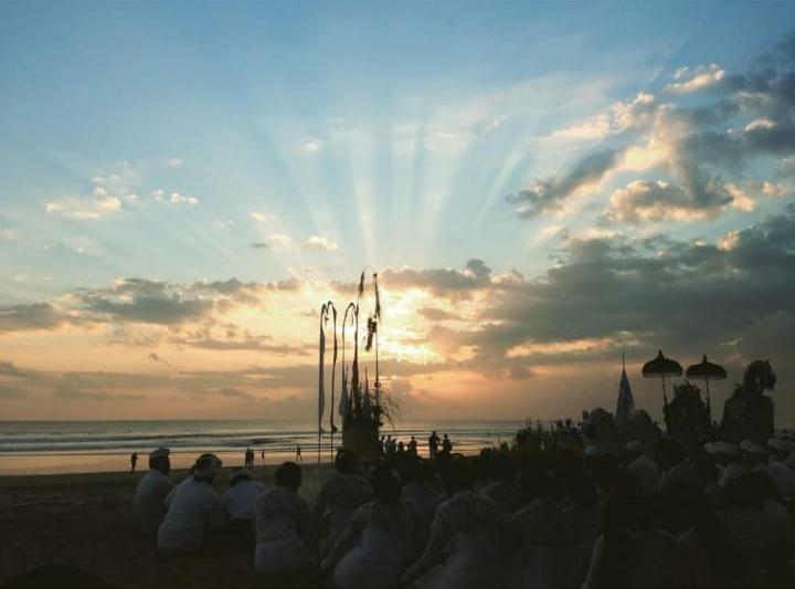 Genta House Hotel Kuta Lombok Buitenkant foto
