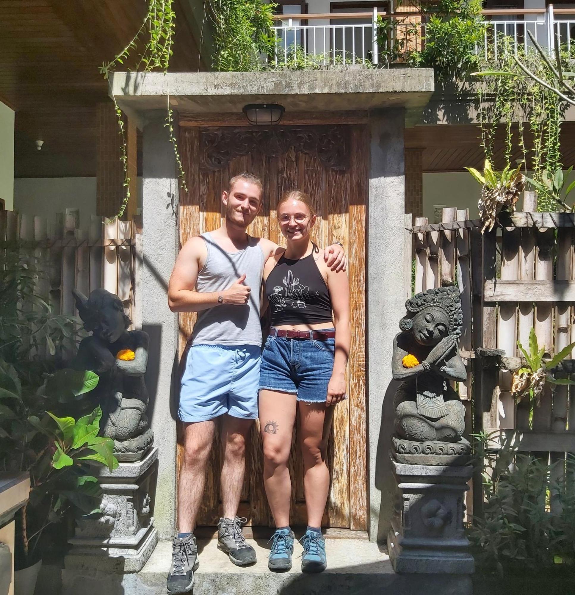 Genta House Hotel Kuta Lombok Buitenkant foto