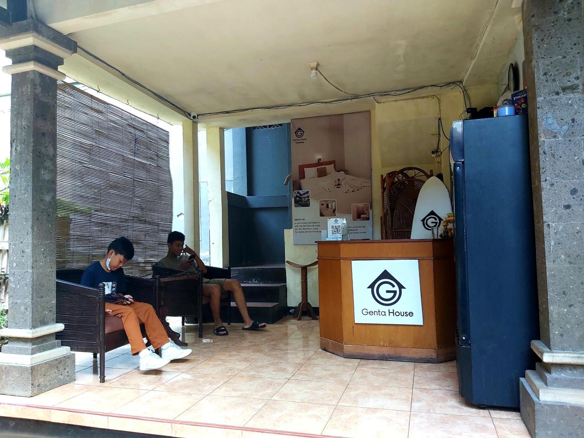 Genta House Hotel Kuta Lombok Buitenkant foto